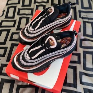 NIKE AIR MAX 97. Worn twice